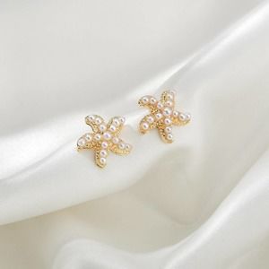 Gold Pearl Starfish Stud Earrings